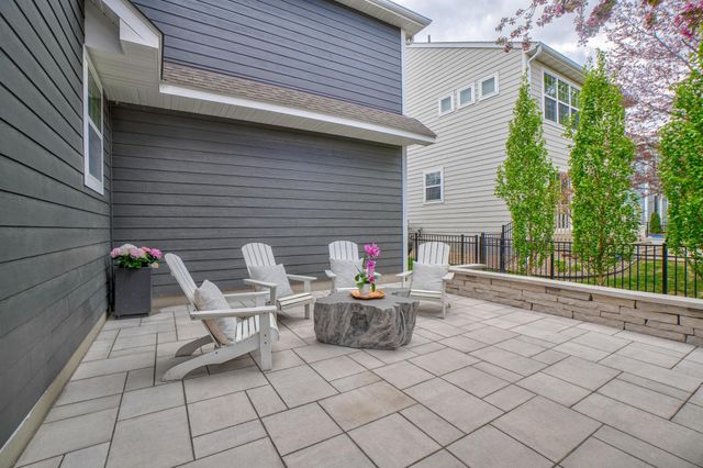 4891 159th Street W, Apple Valley, MN 55124