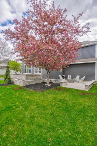 4891 159th Street W, Apple Valley, MN 55124