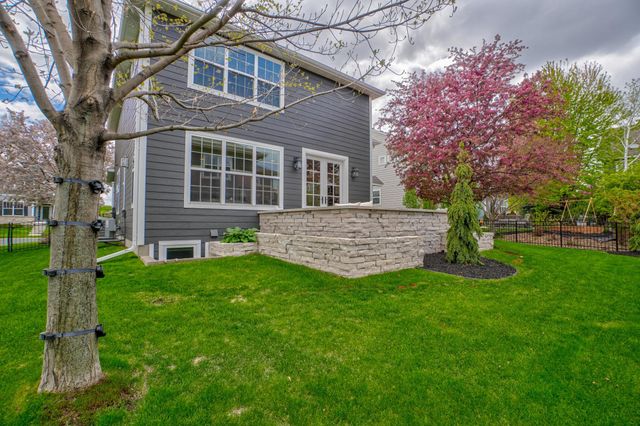 4891 159th Street W, Apple Valley, MN 55124
