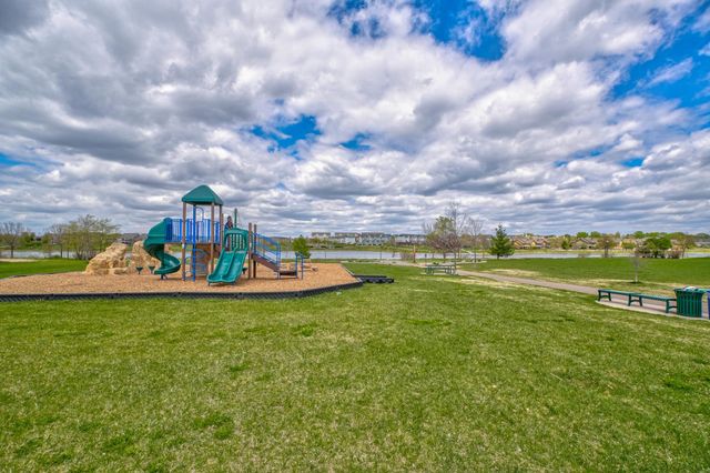4891 159th Street W, Apple Valley, MN 55124
