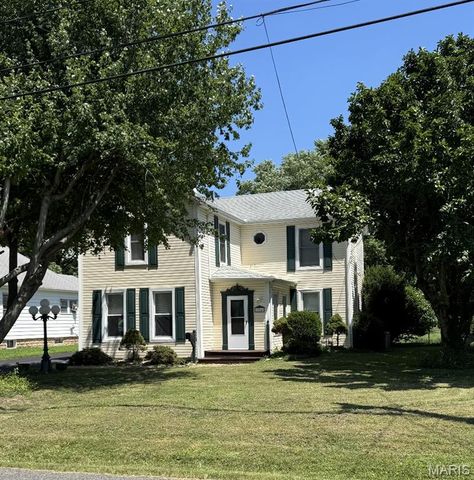 914 N Center Street, Collinsville, IL 62234