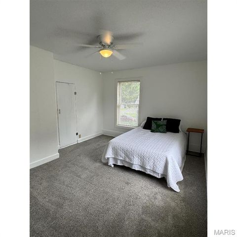 914 N Center Street, Collinsville, IL 62234