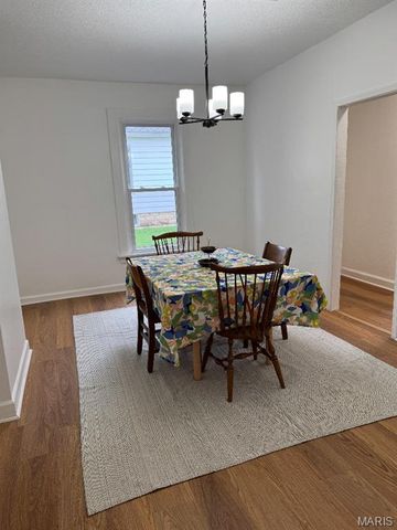 914 N Center Street, Collinsville, IL 62234
