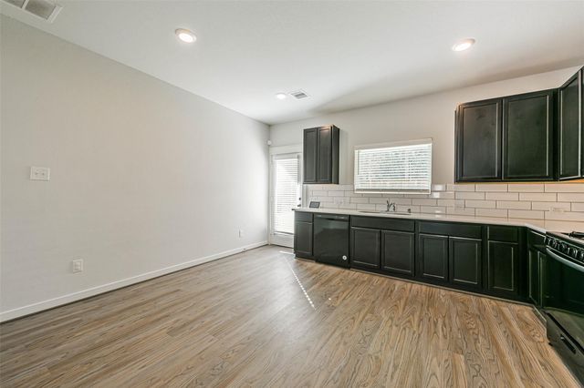 16911 Lagos Lane, Crosby, TX 77532