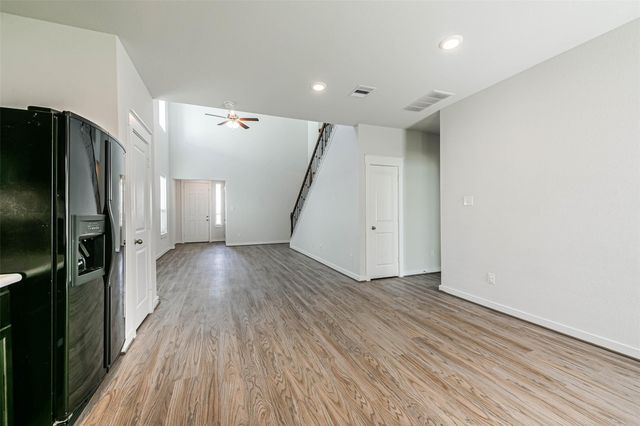 16911 Lagos Lane, Crosby, TX 77532