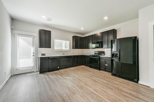 16911 Lagos Lane, Crosby, TX 77532