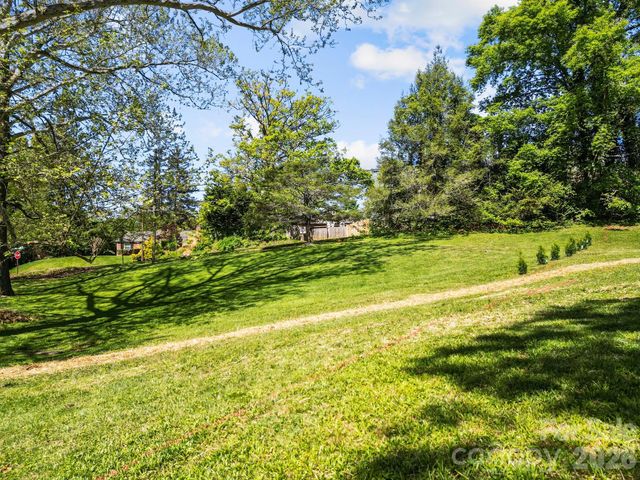 99999 Country Club Road, Asheville, NC 28804