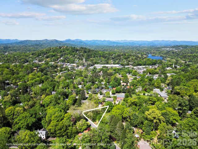 99999 Country Club Road, Asheville, NC 28804