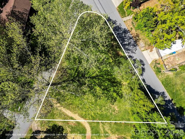 99999 Country Club Road, Asheville, NC 28804