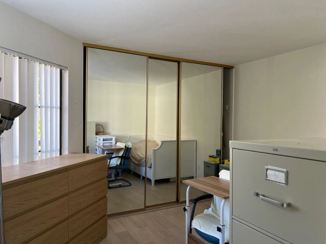 4035 Carmel View Rd 114, San Diego, CA 92130