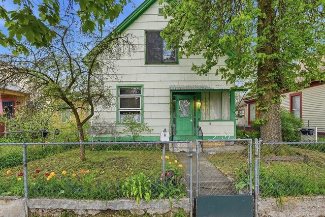 2118 W Mallon Ave, Spokane, WA 99201