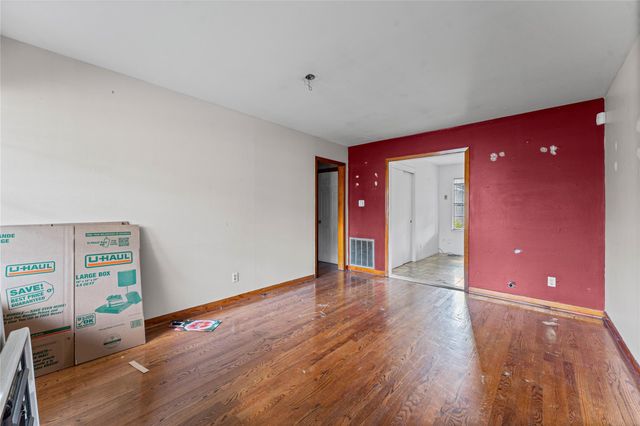 820 E 28th Street, Houston, TX 77009