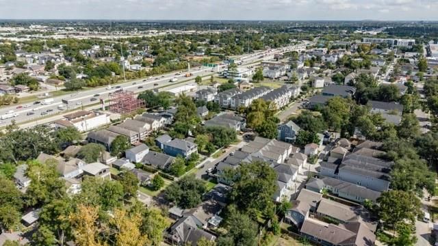 820 E 28th Street, Houston, TX 77009