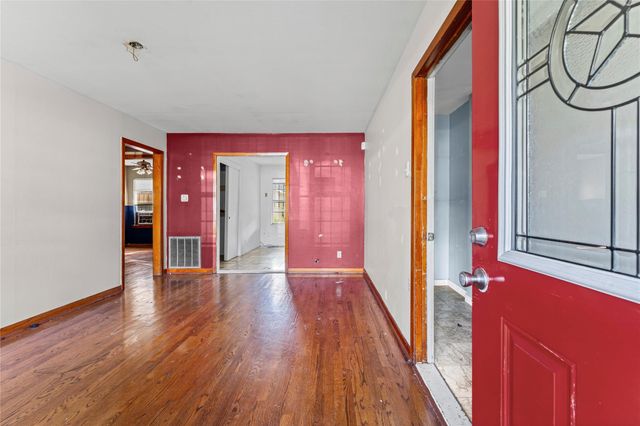 820 E 28th Street, Houston, TX 77009