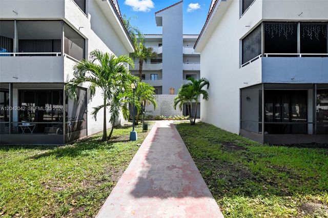 8365 SW 152nd Ave C-417, Miami, FL 33193