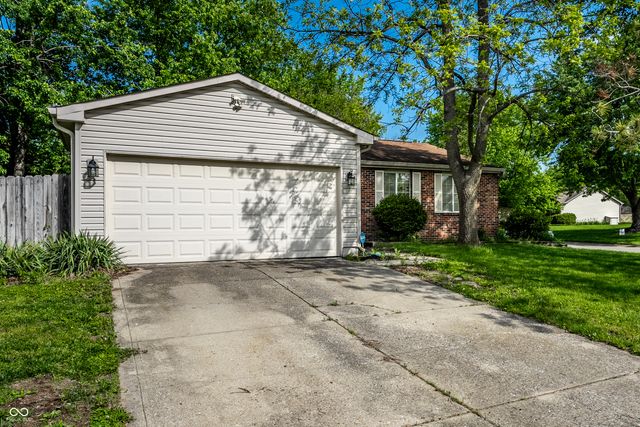 6724 Cross Key Drive, Indianapolis, IN 46268