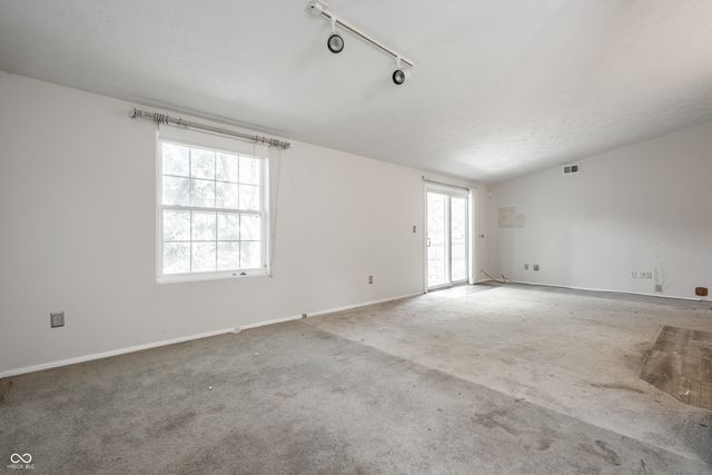 6724 Cross Key Drive, Indianapolis, IN 46268