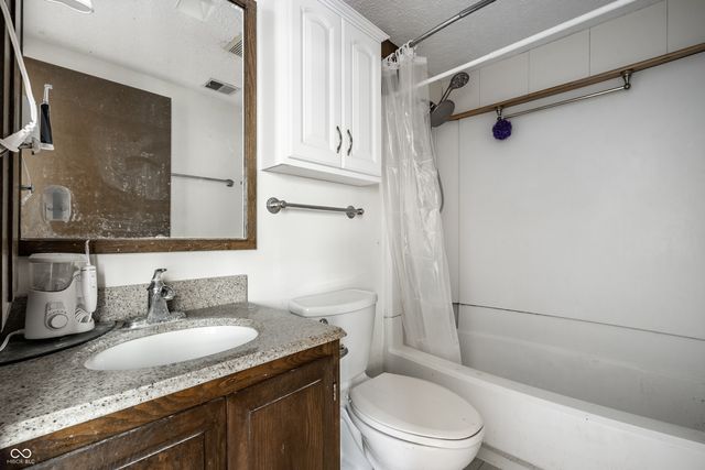 6724 Cross Key Drive, Indianapolis, IN 46268