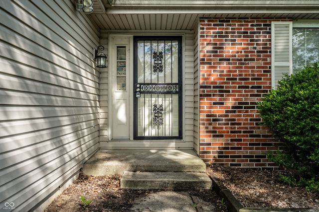 6724 Cross Key Drive, Indianapolis, IN 46268
