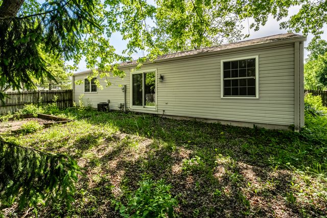 6724 Cross Key Drive, Indianapolis, IN 46268