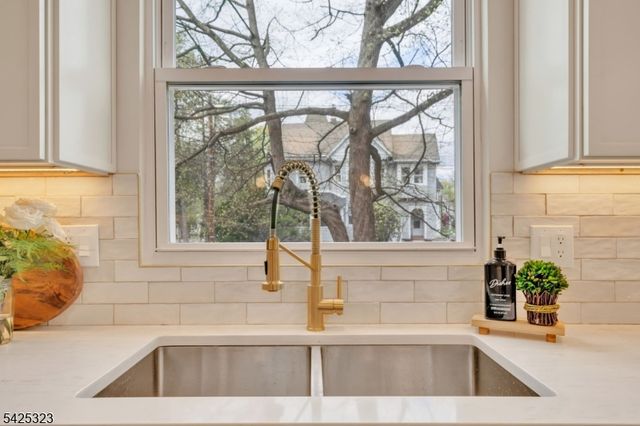 336 Mountain Ave, Westfield Town, NJ 07090