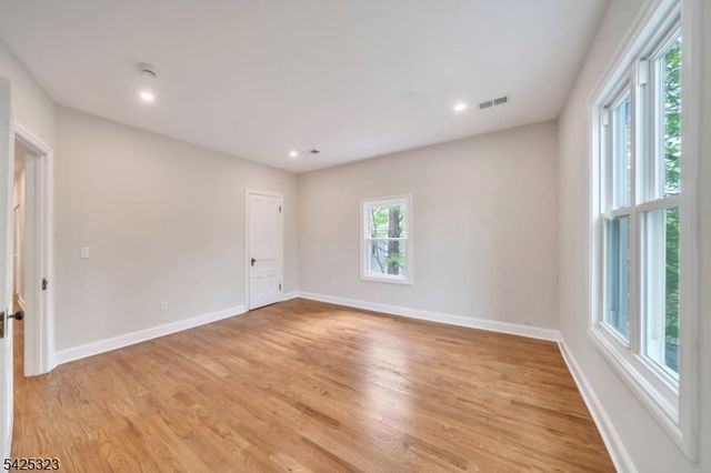 336 Mountain Ave, Westfield Town, NJ 07090