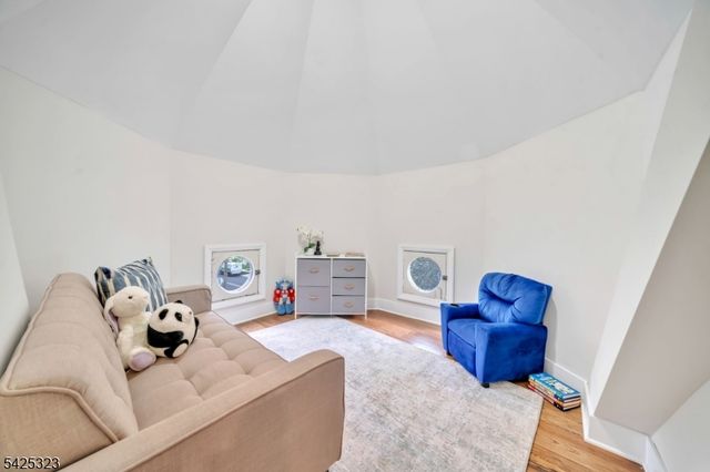 336 Mountain Ave, Westfield Town, NJ 07090