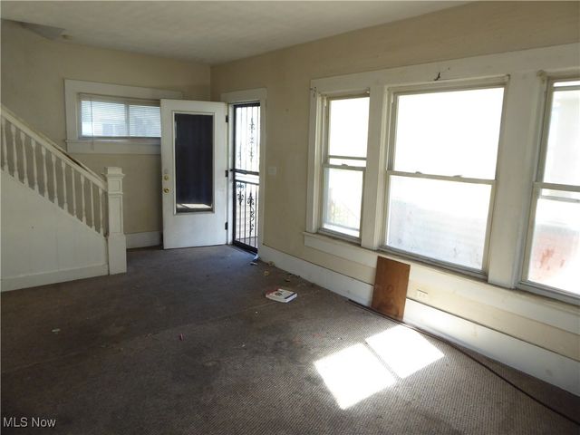 3430 E 102, Cleveland, OH 44104