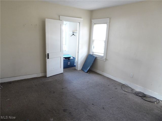 3430 E 102, Cleveland, OH 44104