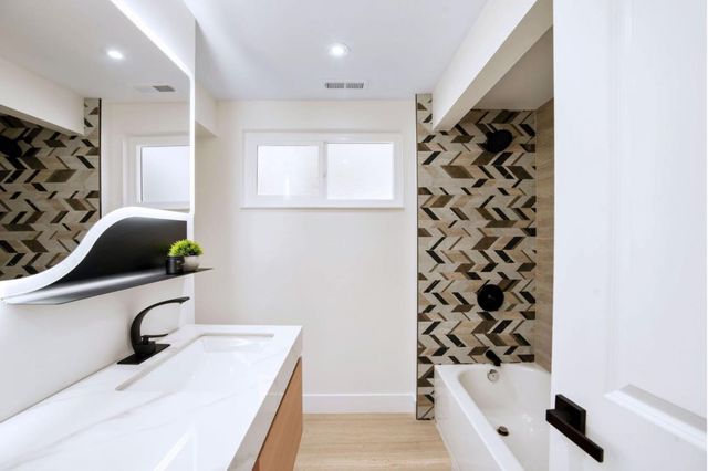 52 Frances Avenue, Pacifica, CA 94044