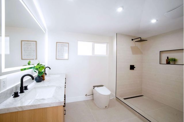 52 Frances Avenue, Pacifica, CA 94044