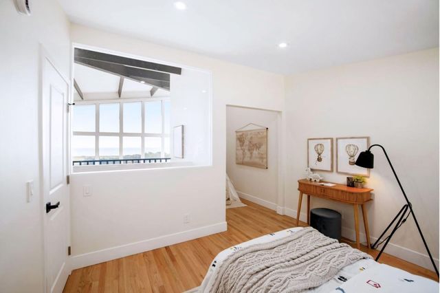 52 Frances Avenue, Pacifica, CA 94044