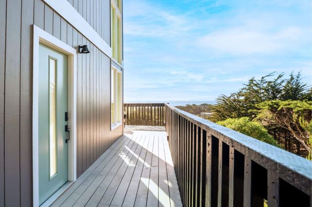 52 Frances Avenue, Pacifica, CA 94044