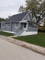 729 Vine Street, Lockport, IL 60441