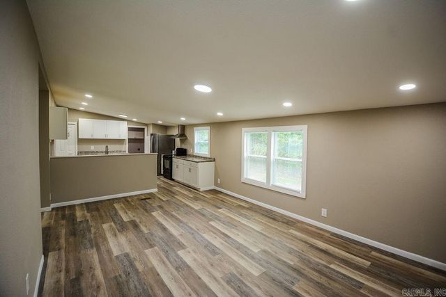 1036 Tippitt Road, Austin, AR 72007
