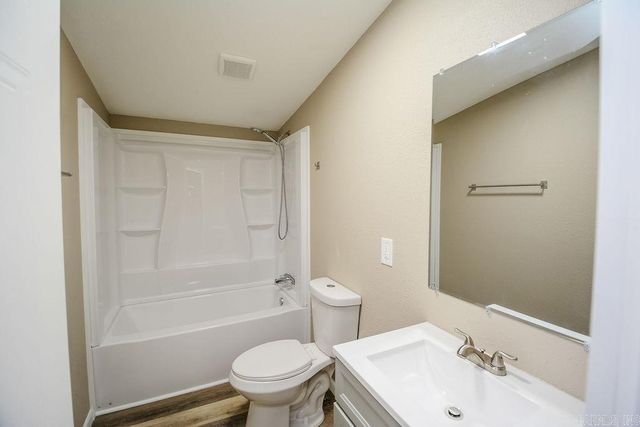 1036 Tippitt Road, Austin, AR 72007