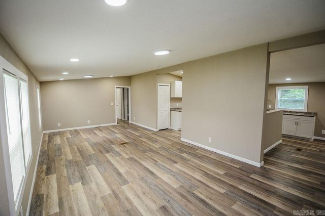1036 Tippitt Road, Austin, AR 72007