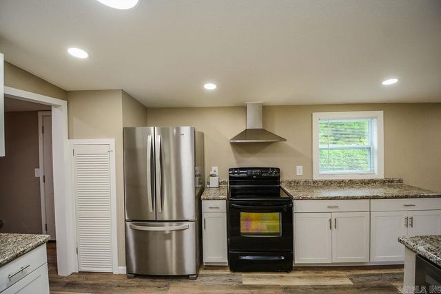 1036 Tippitt Road, Austin, AR 72007