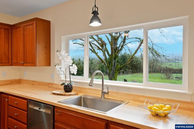 5520 NW Shasta Av, Corvallis, OR 97330