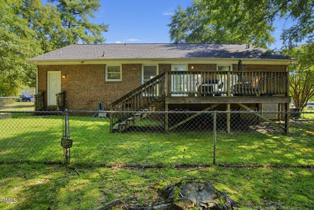 3331 Hunting Bay Drive, Spring Lake, NC 28390