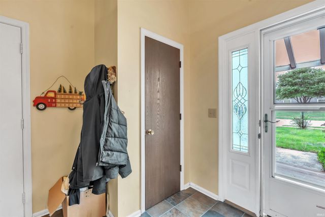 9126 Redfield Drive, Fort Wayne, IN 46819