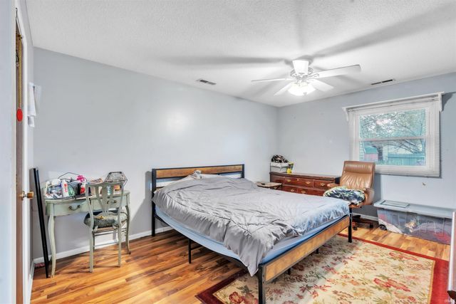 9126 Redfield Drive, Fort Wayne, IN 46819