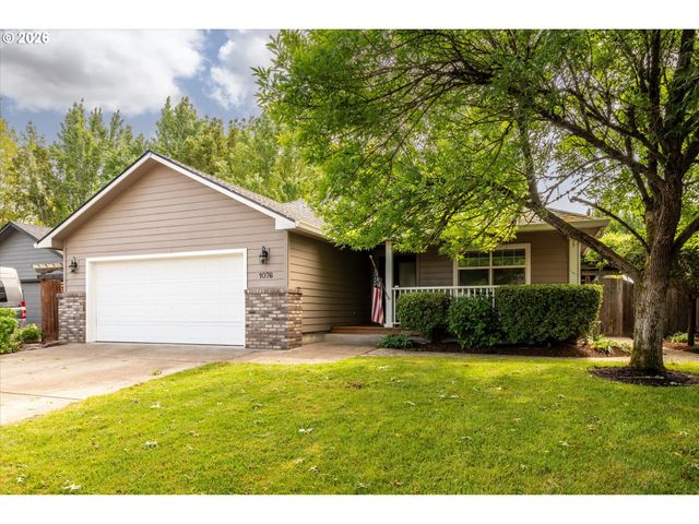 1076 YEW St, Junction City, OR 97448