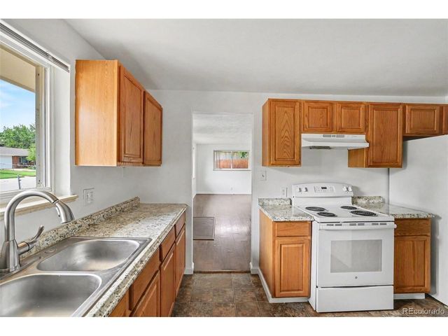 4636 Estes St, Wheat Ridge, CO 80033