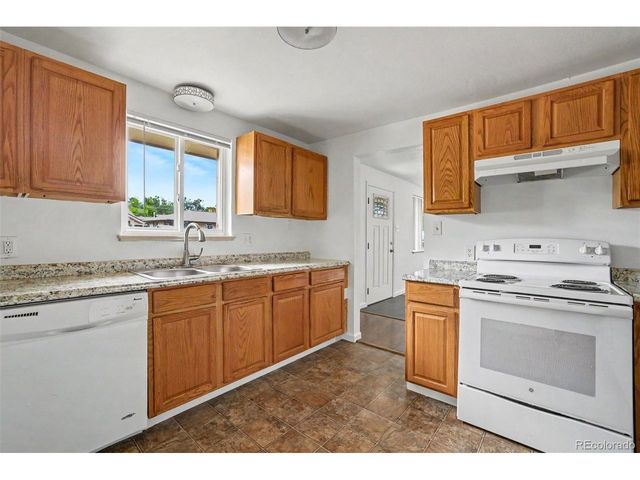 4636 Estes St, Wheat Ridge, CO 80033