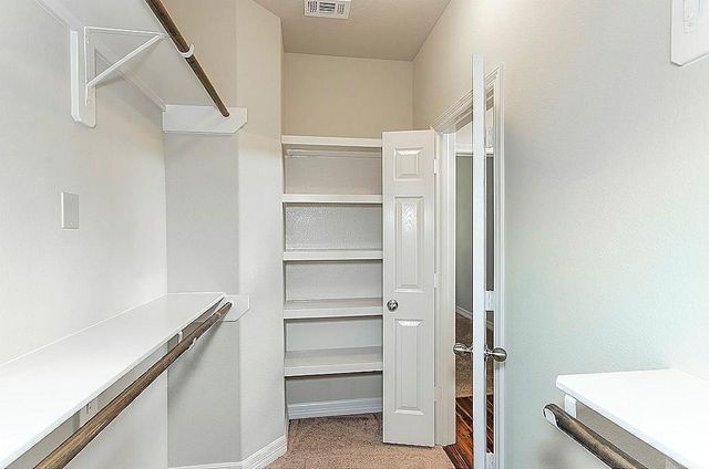 315 Woodland Hills Drive B, Conroe, TX 77303