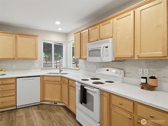9523 200th Street E, Graham, WA 98338