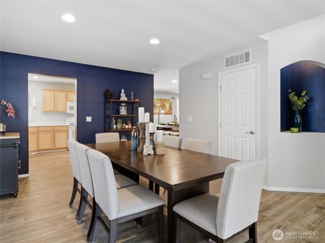 9523 200th Street E, Graham, WA 98338