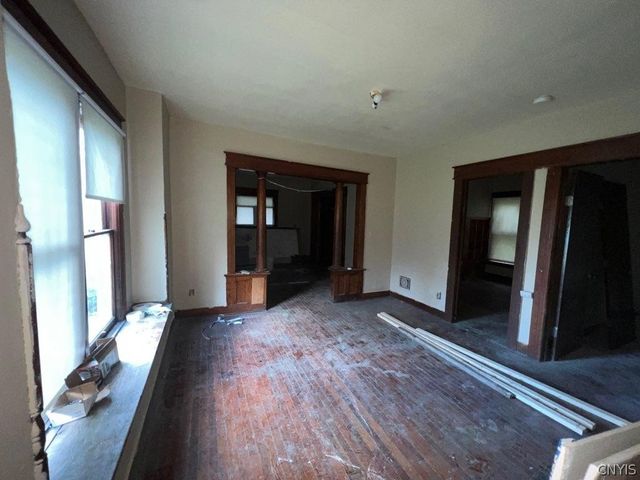 1322 South Avenue 24, Syracuse, NY 13207