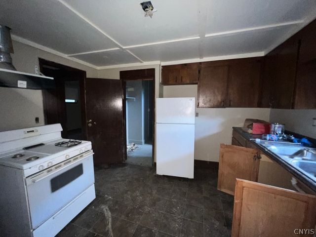 1322 South Avenue 24, Syracuse, NY 13207